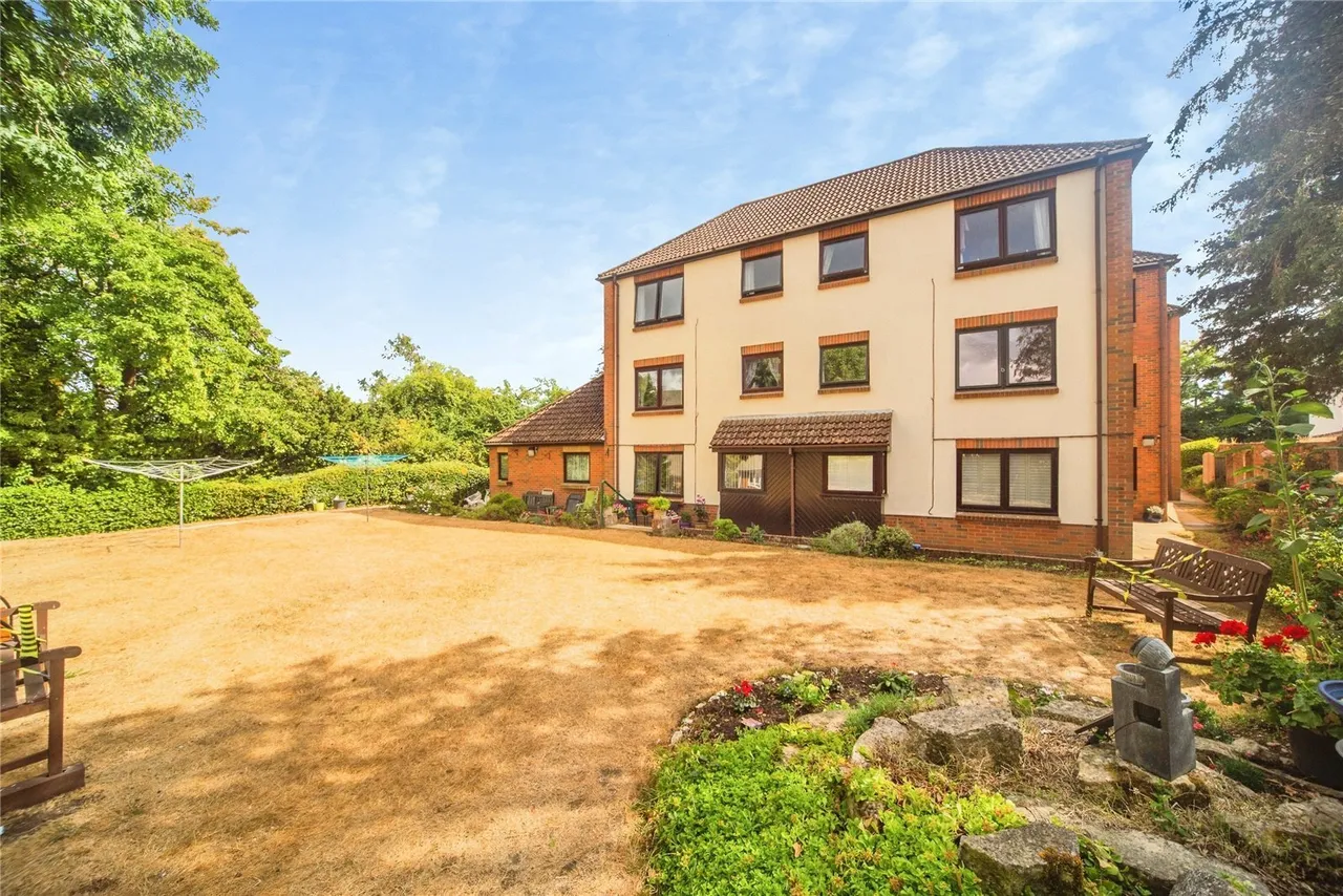 Bitterne Road East, Southampton, SO18, photo 11
