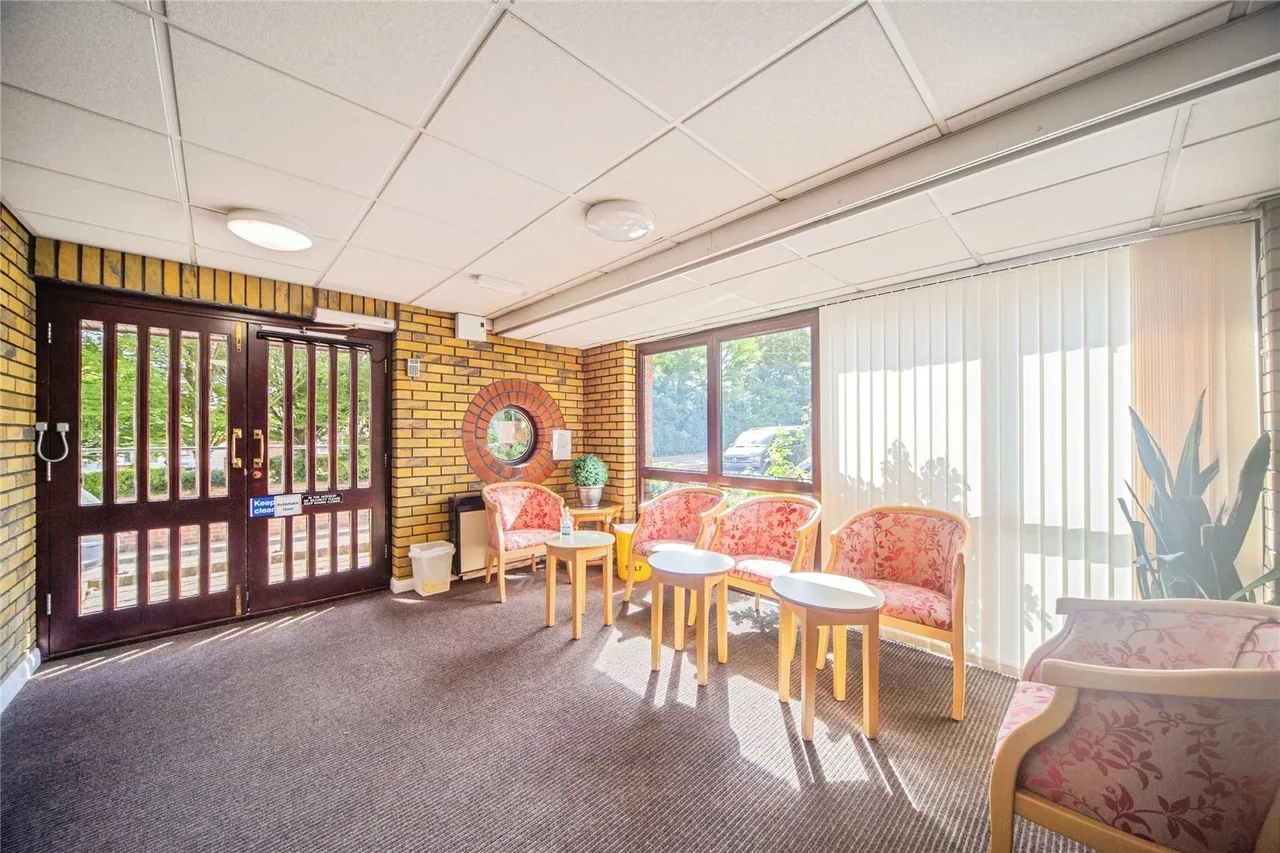 Bitterne Road East, Southampton, SO18, photo 8