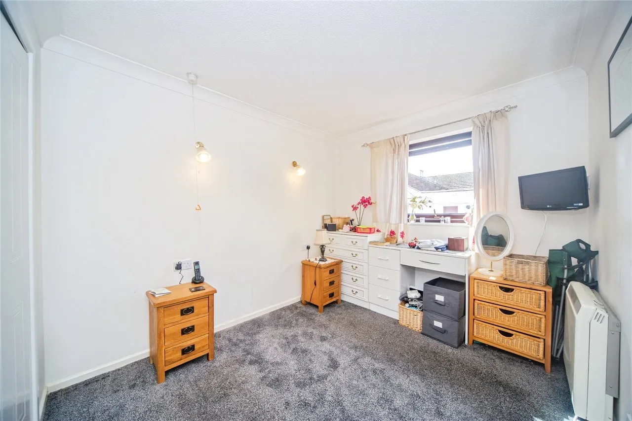 Bitterne Road East, Southampton, SO18, photo 5