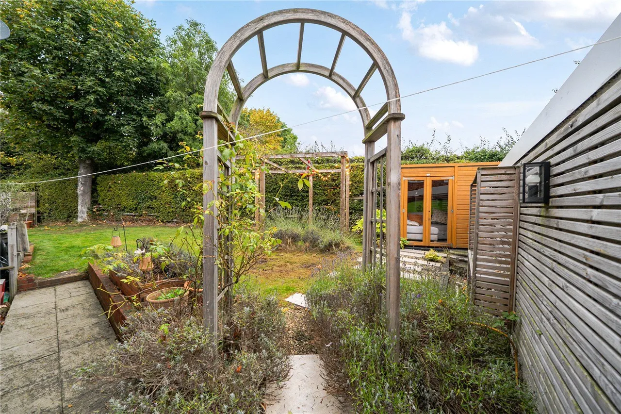 Stone Brig Green, Rothwell, LS26, photo 11