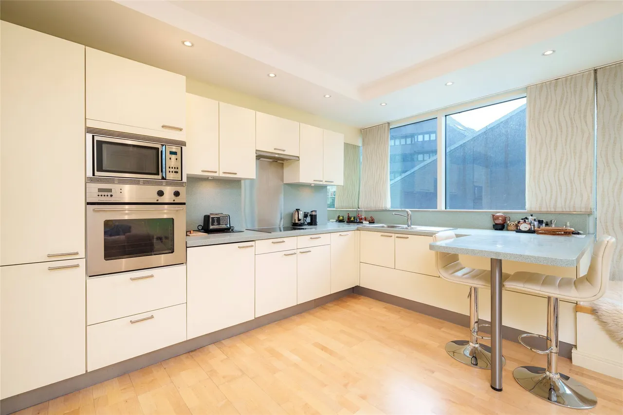 Grosvenor Road, The Panoramic, Westminster, London, SW1V, photo 6