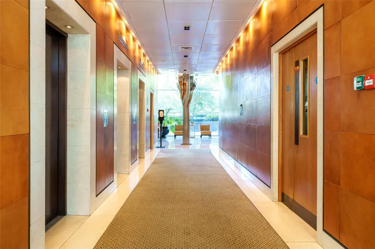 Grosvenor Road, The Panoramic, Westminster, London, SW1V, photo 11