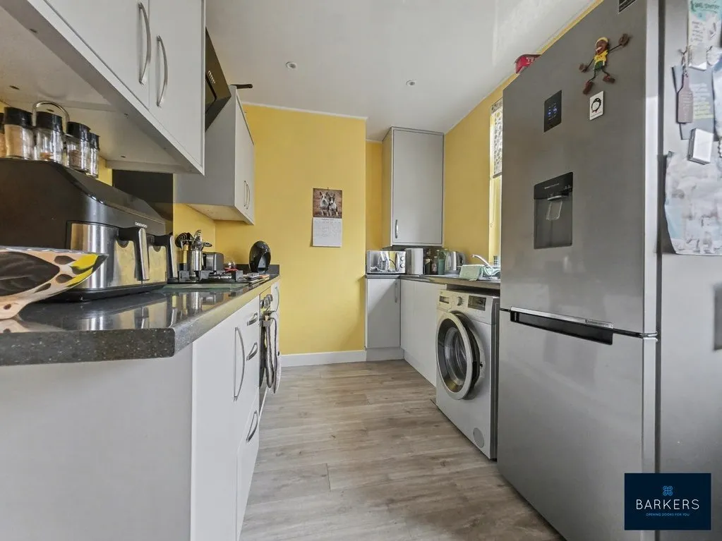 Welwyn Avenue, Batley WF17 8DU, photo 7
