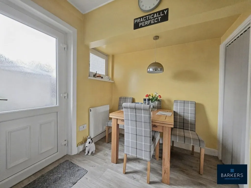 Welwyn Avenue, Batley WF17 8DU, photo 13