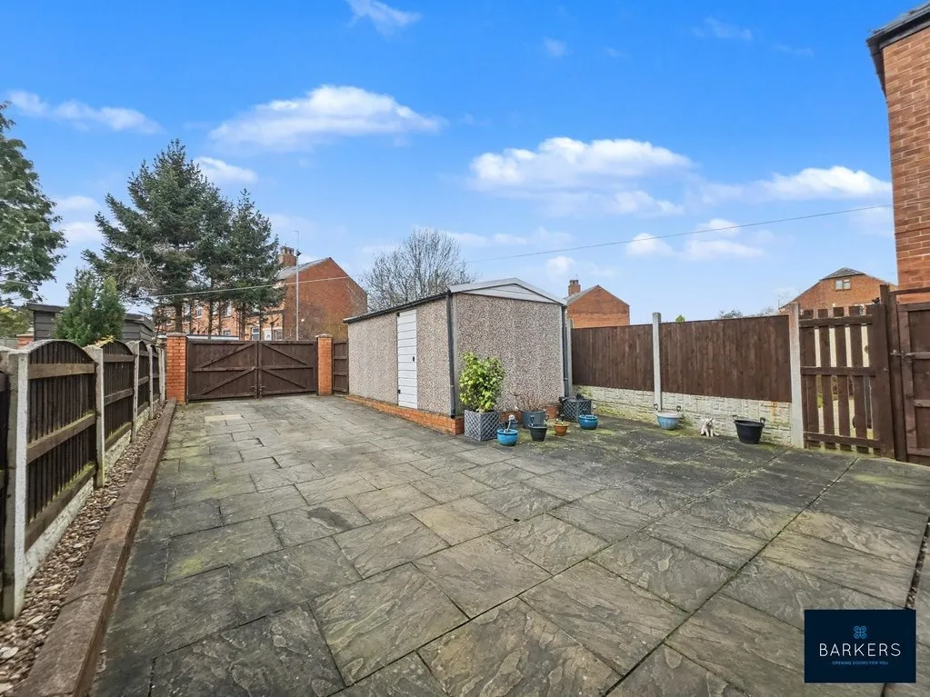 Welwyn Avenue, Batley WF17 8DU, photo 3