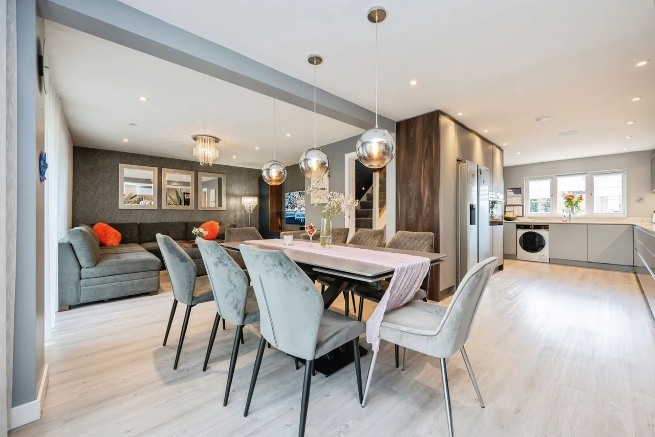 Stanford Road, Luton, Bedfordshire, LU2, photo 2
