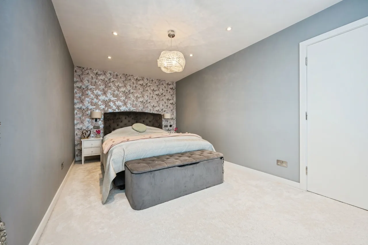 Stanford Road, Luton, Bedfordshire, LU2, photo 18