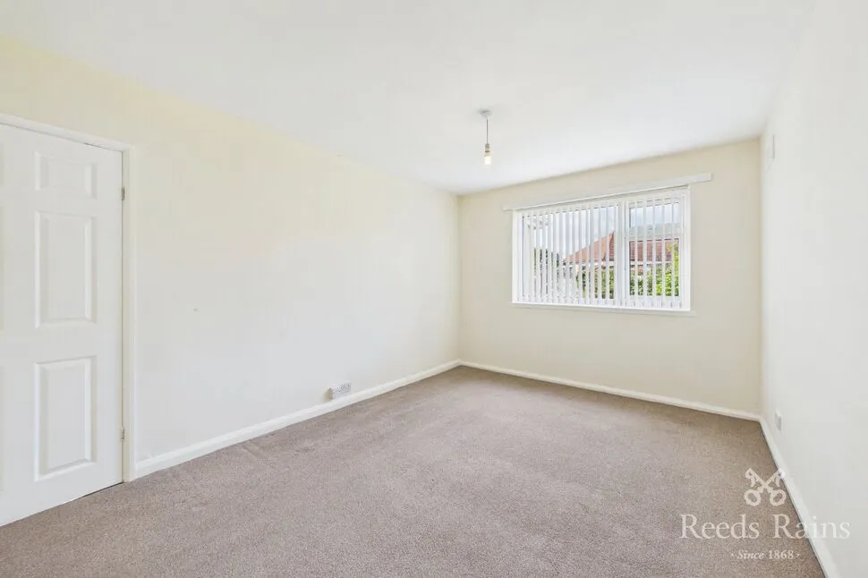 Lynton Walk, Rhyl, LL18, photo 3