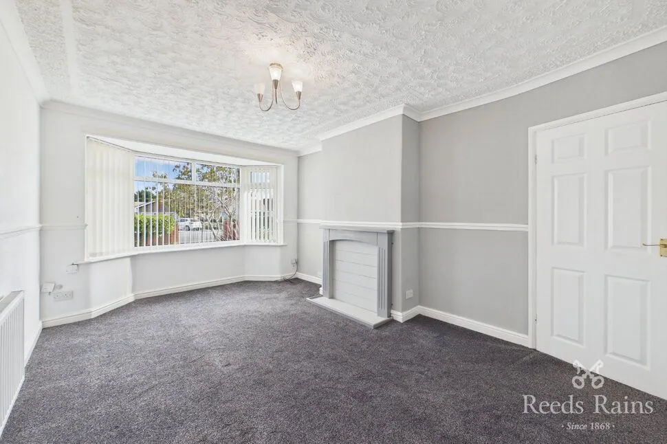 Lynton Walk, Rhyl, LL18, photo 6