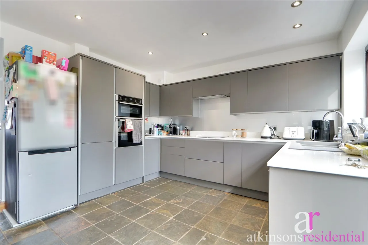 Kenilworth Crescent, Enfield, Middlesex, EN1 3RG, photo 8