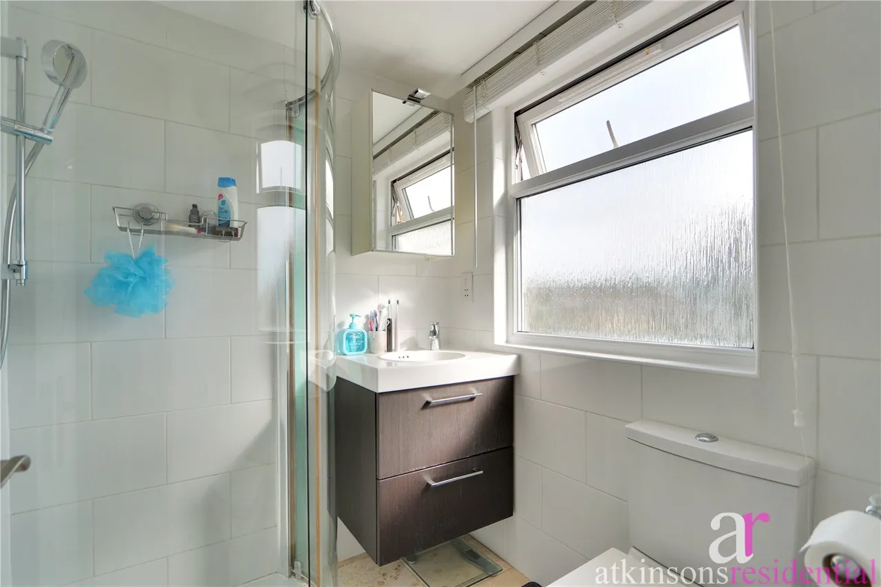 Kenilworth Crescent, Enfield, Middlesex, EN1 3RG, photo 17