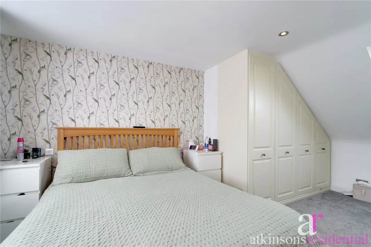 Kenilworth Crescent, Enfield, Middlesex, EN1 3RG, photo 15