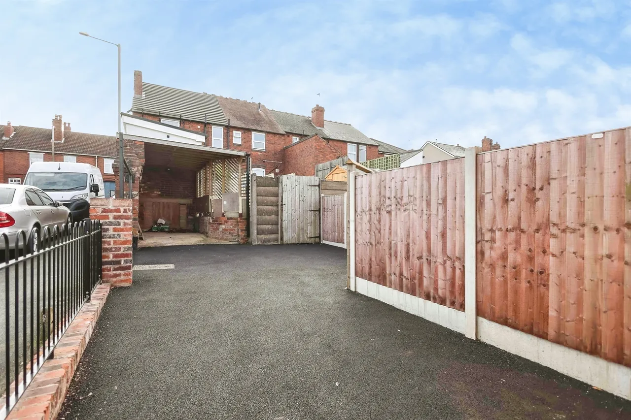 Perry Park Road, Rowley Regis, photo 7