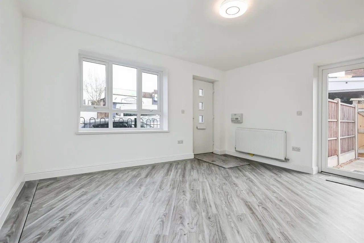 Perry Park Road, Rowley Regis, photo 9