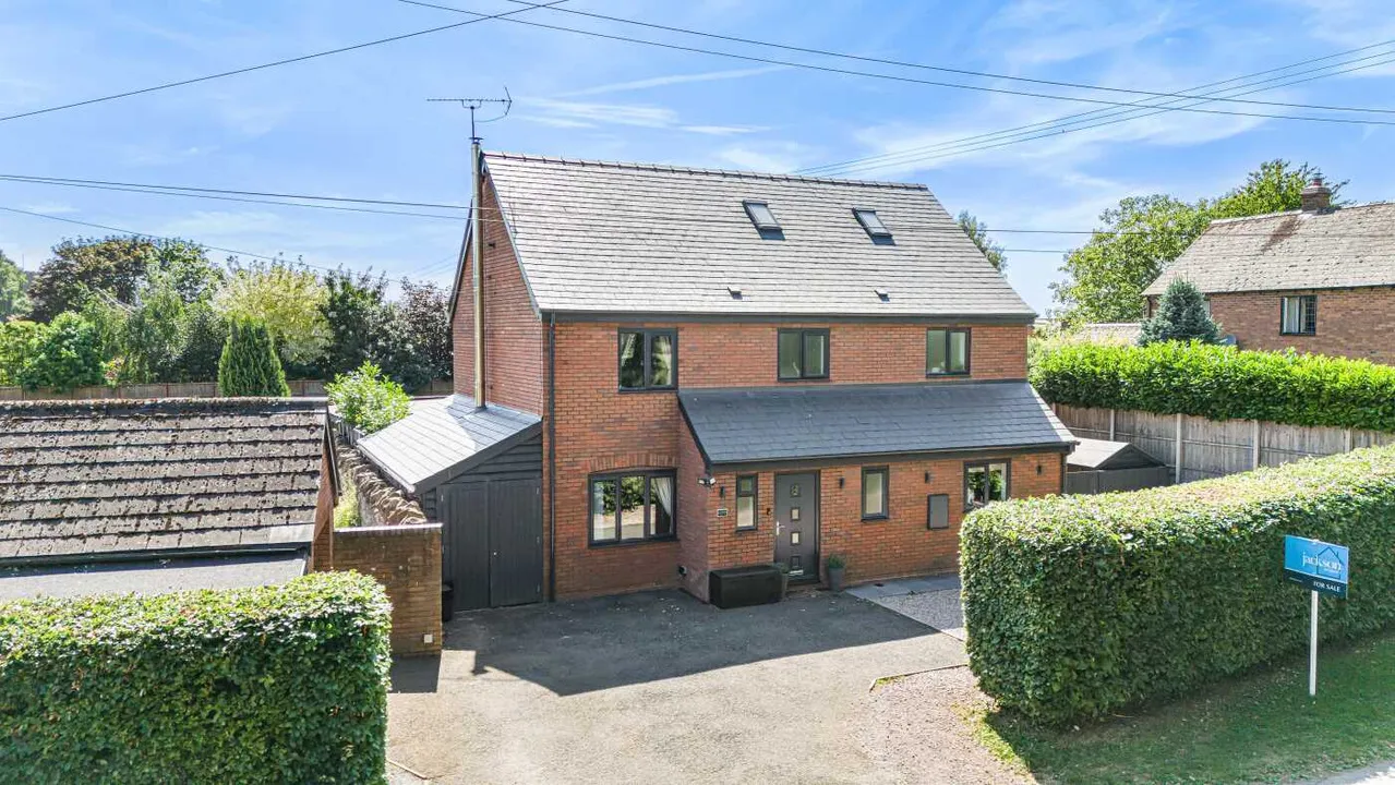 4 bed house for sale — Stoke Prior, Leominster