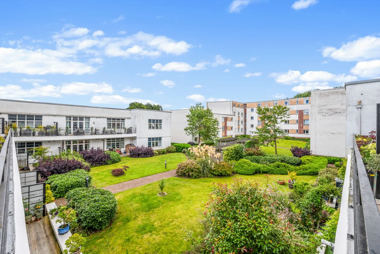 100 Canniesburn Quadrant, Bearsden, G61 1RW, photo 23
