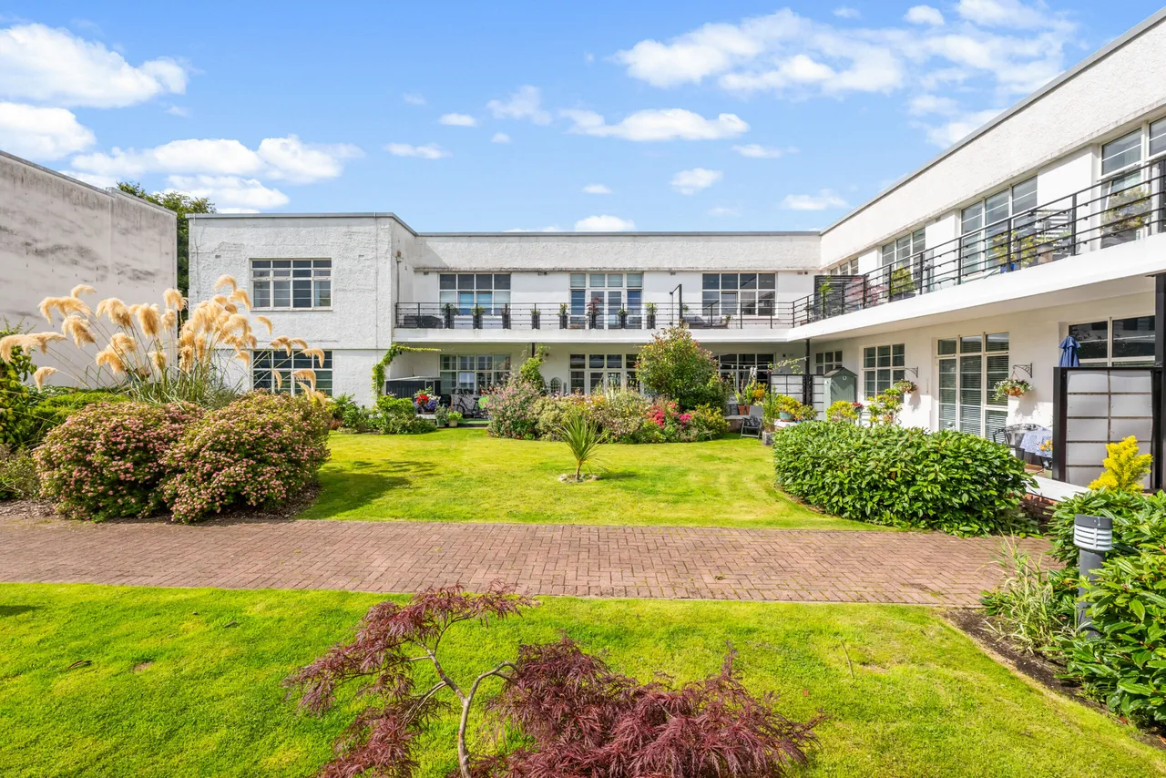 100 Canniesburn Quadrant, Bearsden, G61 1RW, photo 24