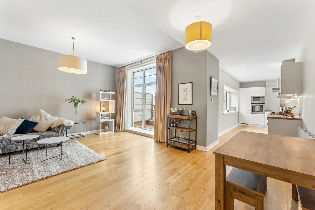 100 Canniesburn Quadrant, Bearsden, G61 1RW, photo 5