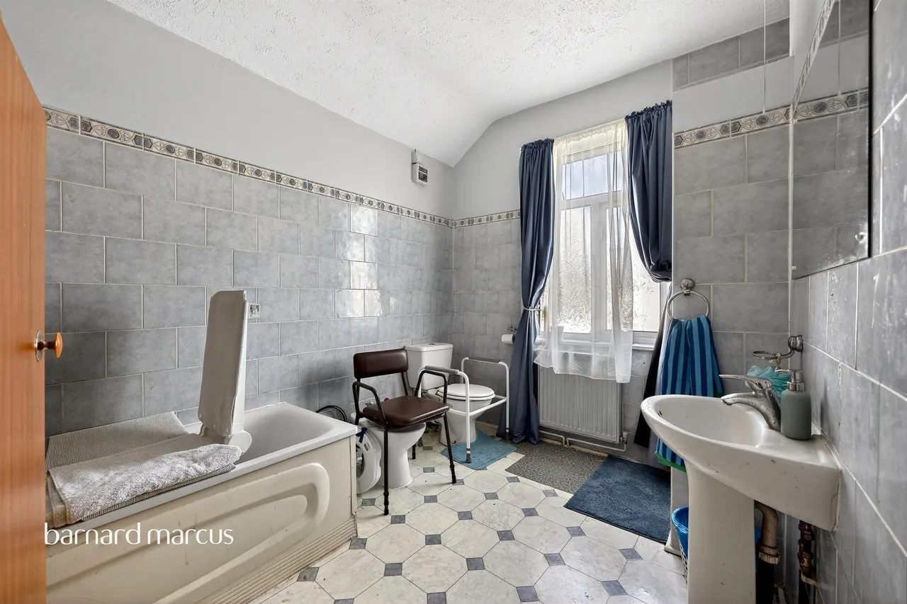 Aurelia Road, Croydon, photo 11