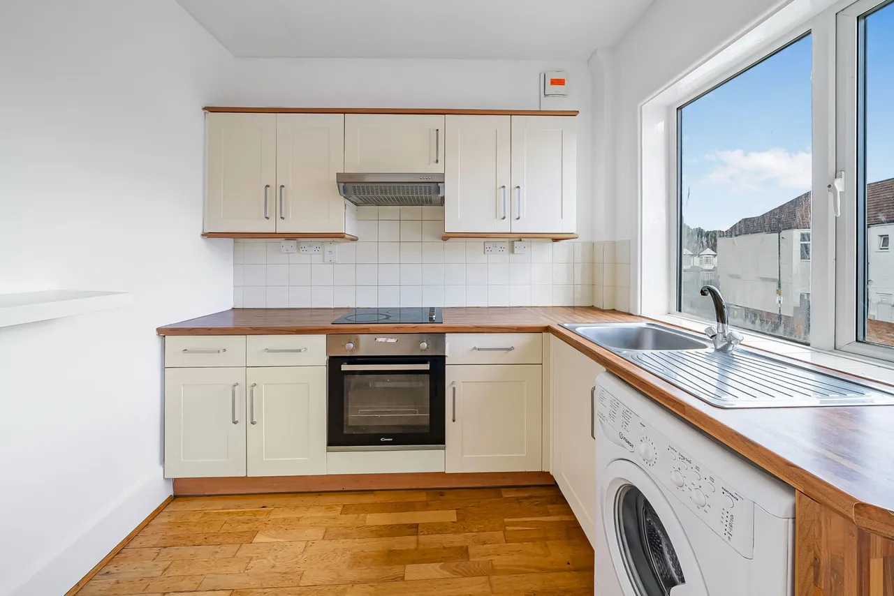 Luffman Road, London, SE12 9SX, photo 5