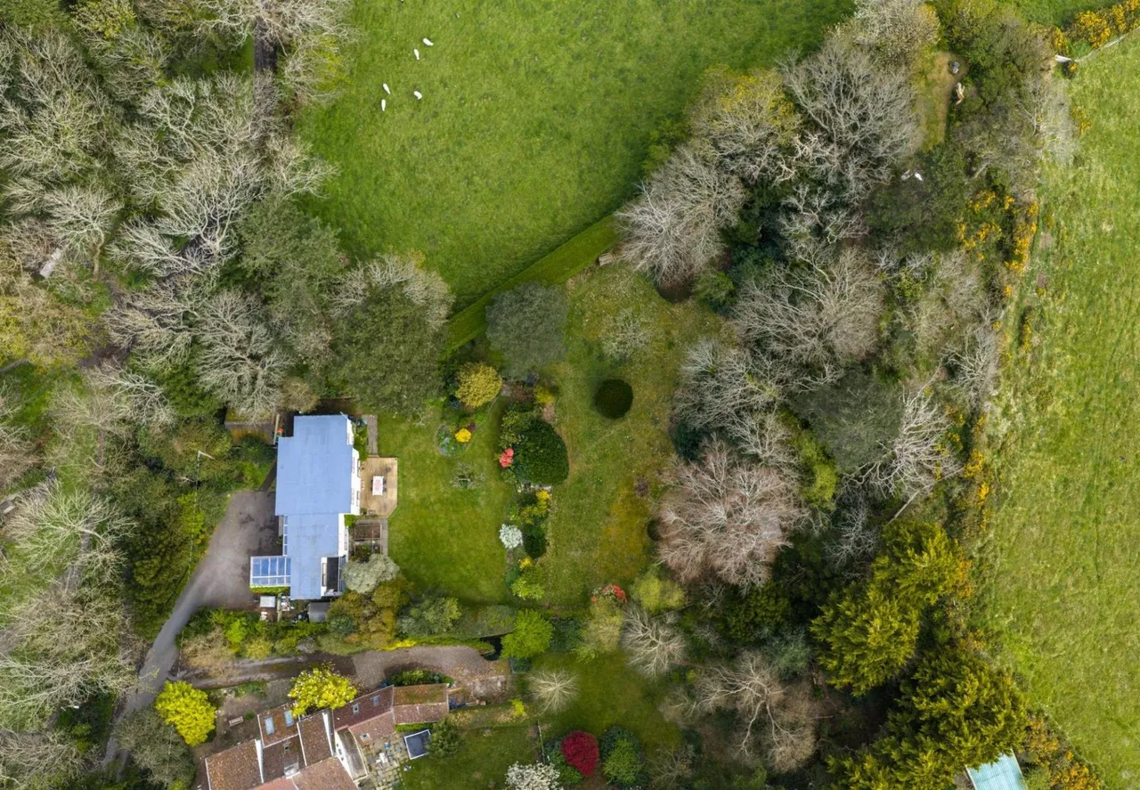 Penygraig, Llanbadarn Fawr, SY23, photo 4