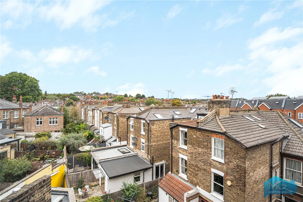 Crouch End Hill, London, N8, photo 6