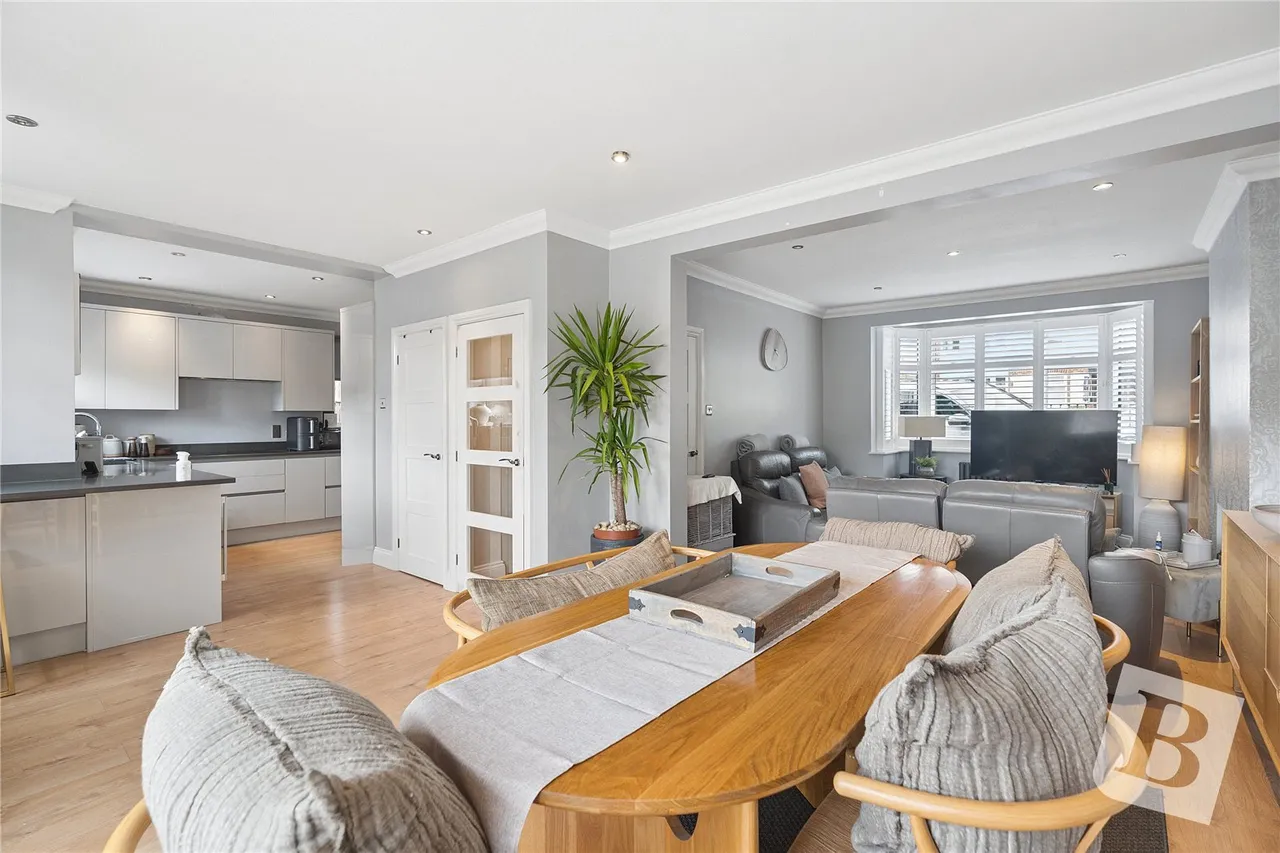 Granton Avenue, Upminster, RM14, photo 3