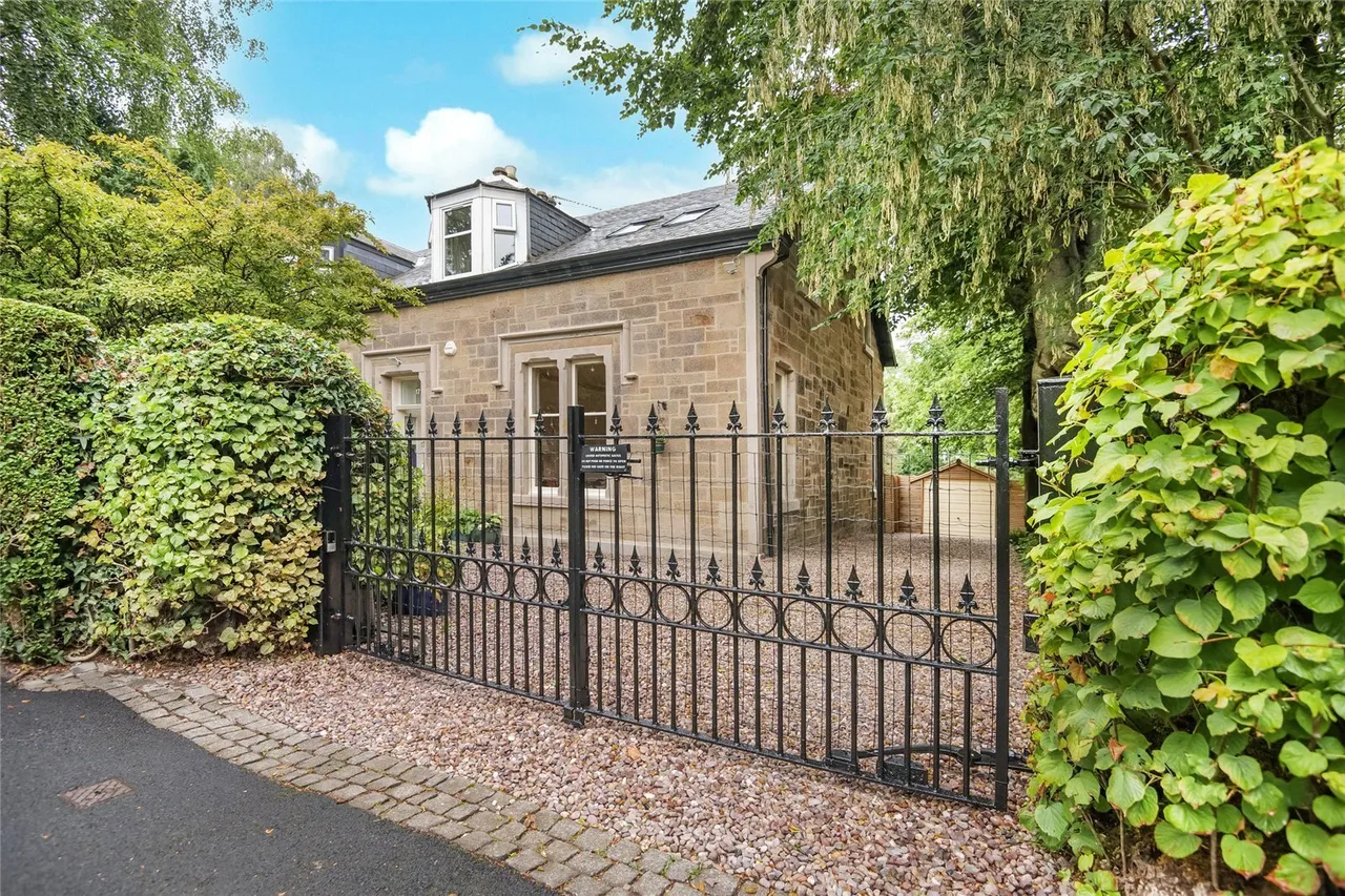 Central Avenue, Cambuslang, Glasgow, South Lanarkshire, G72, photo 29