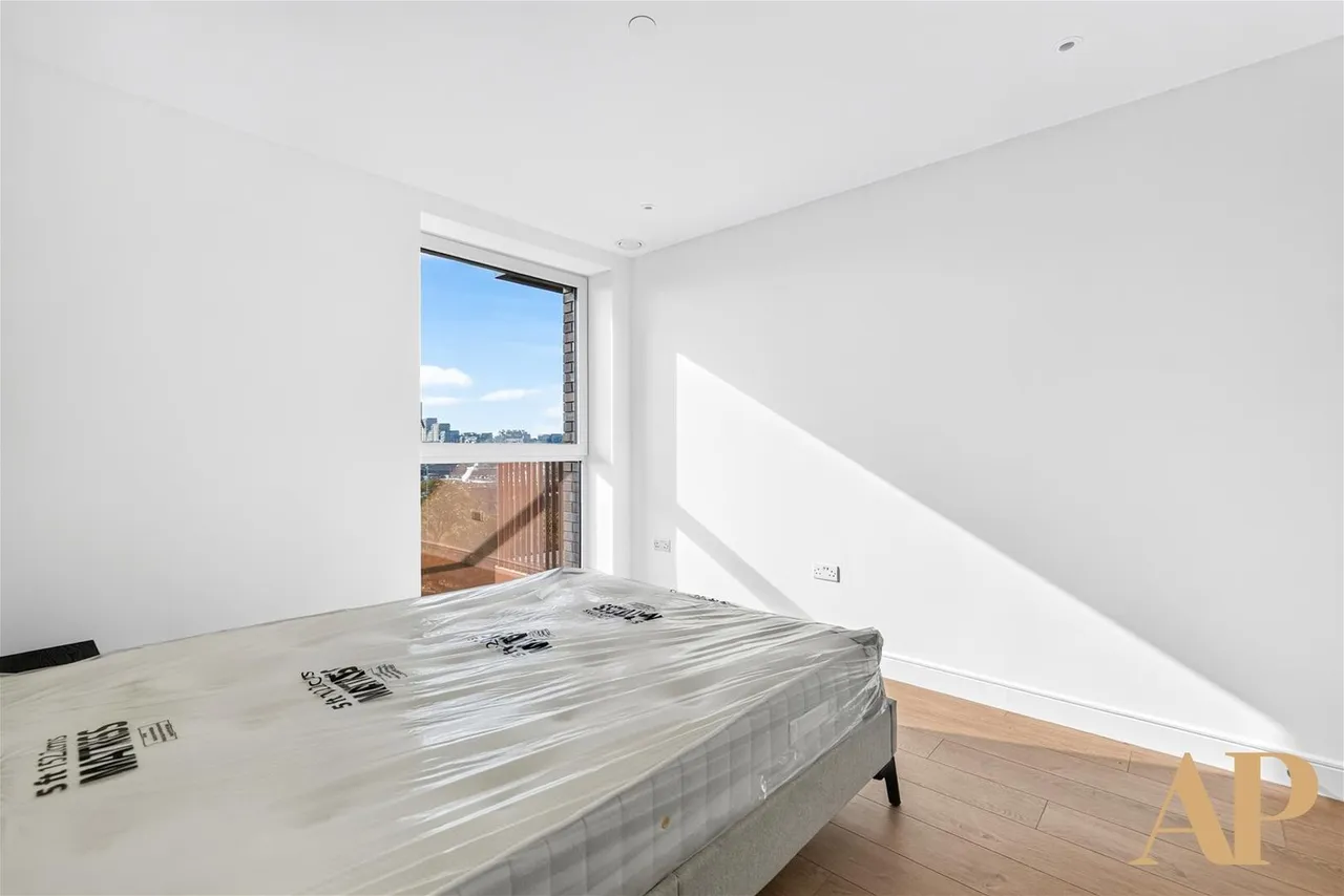 Quay Walk, Wembley, HA0, photo 10