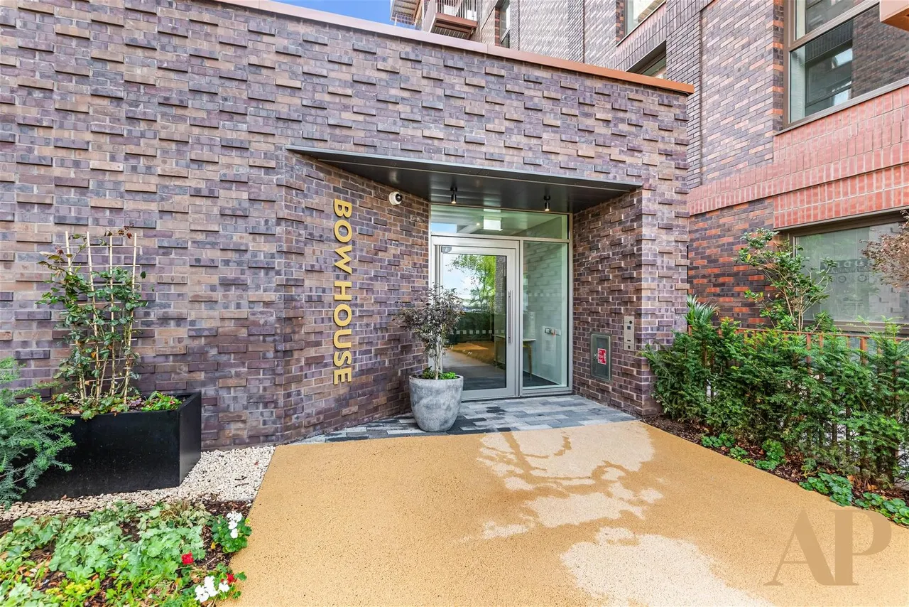 Quay Walk, Wembley, HA0, photo 15