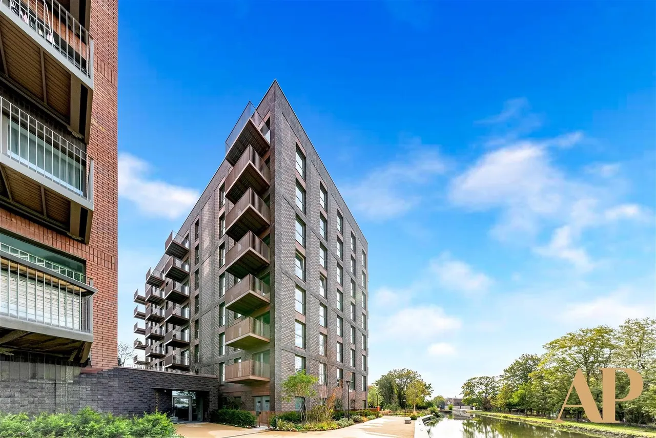 Quay Walk, Wembley, HA0, photo 16