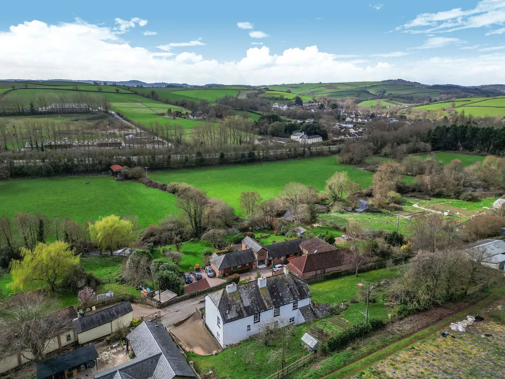 Balls Farm Road, Ide, Exeter, photo 33