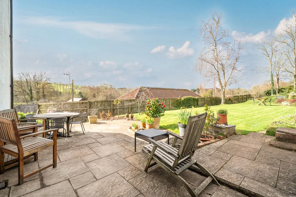Balls Farm Road, Ide, Exeter, photo 25