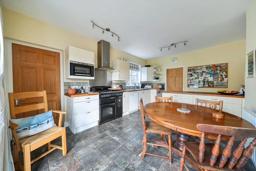 Balls Farm Road, Ide, Exeter, photo 4
