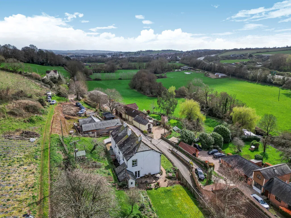 Balls Farm Road, Ide, Exeter, photo 31