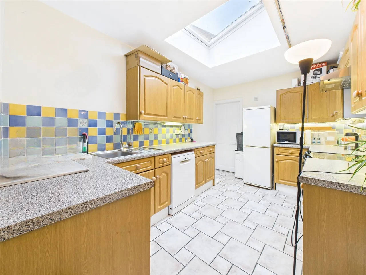 Elfin Grove, Teddington, TW11, photo 2