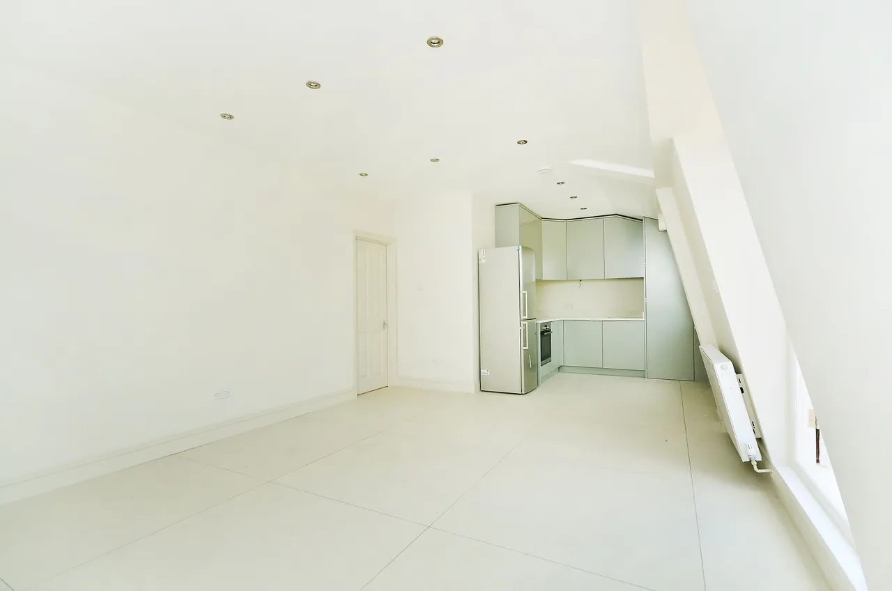 Flat 5 Liberal House, 322 Brixton Road, London, photo 8