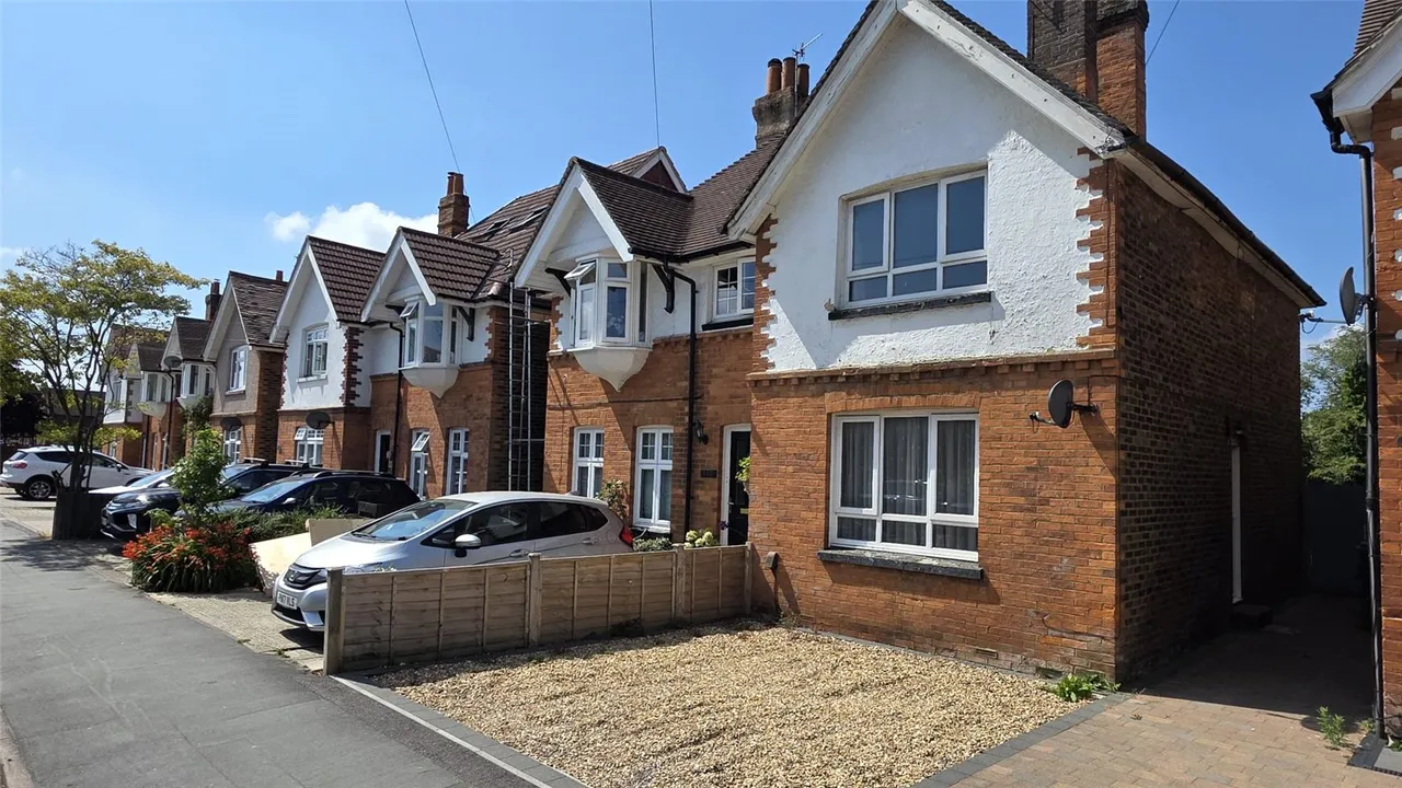 Lumley Road, Horley, RH6, photo 14