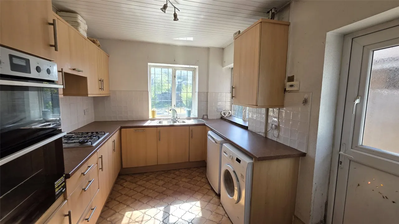 Lumley Road, Horley, RH6, photo 8