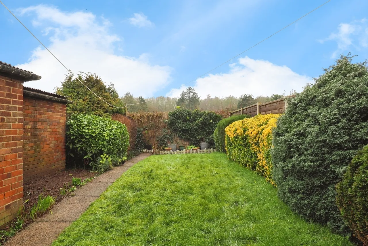 Shortwood Avenue, Hucknall, Nottingham, Nottinghamshire, NG15, photo 4