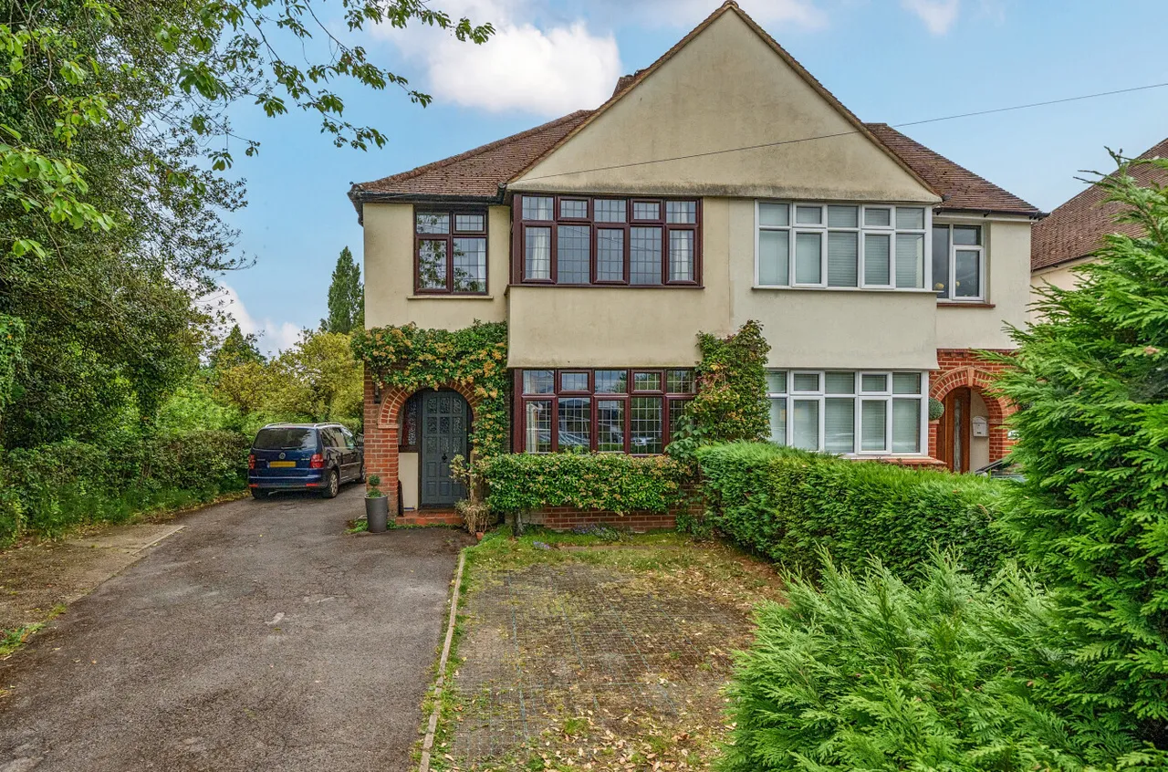 Guildford Road, West End, Woking, Surrey, GU24 9LT, photo 21