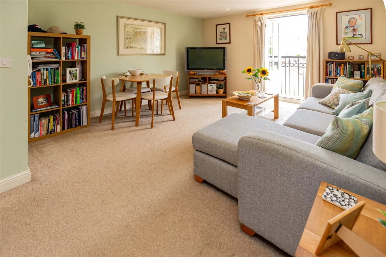 John Repton Gardens, Bristol, BS10, photo 3