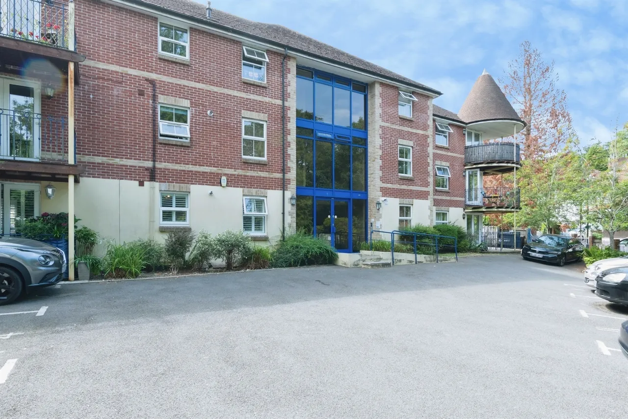 Surrey Road, Bournemouth, BH4, photo 18