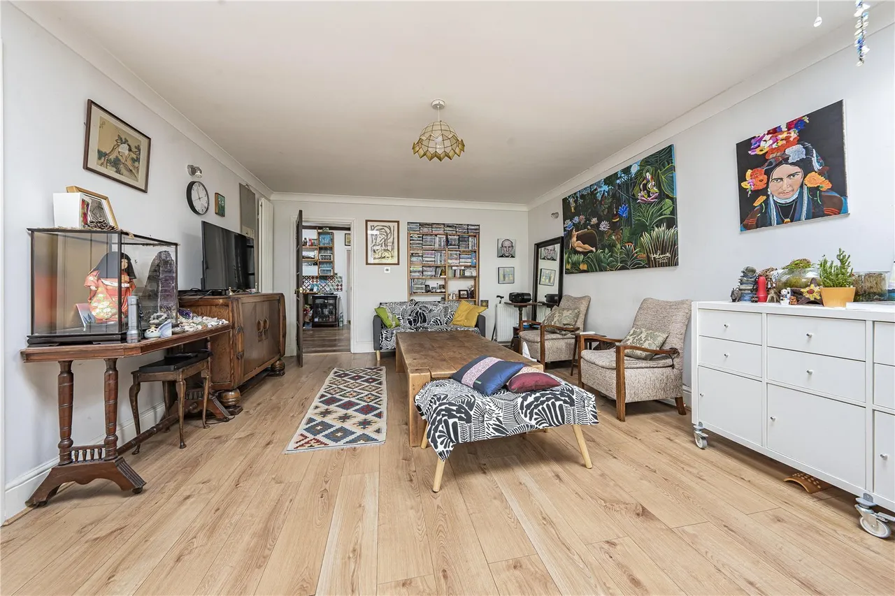 Ferrers Avenue, West Drayton, UB7, photo 11
