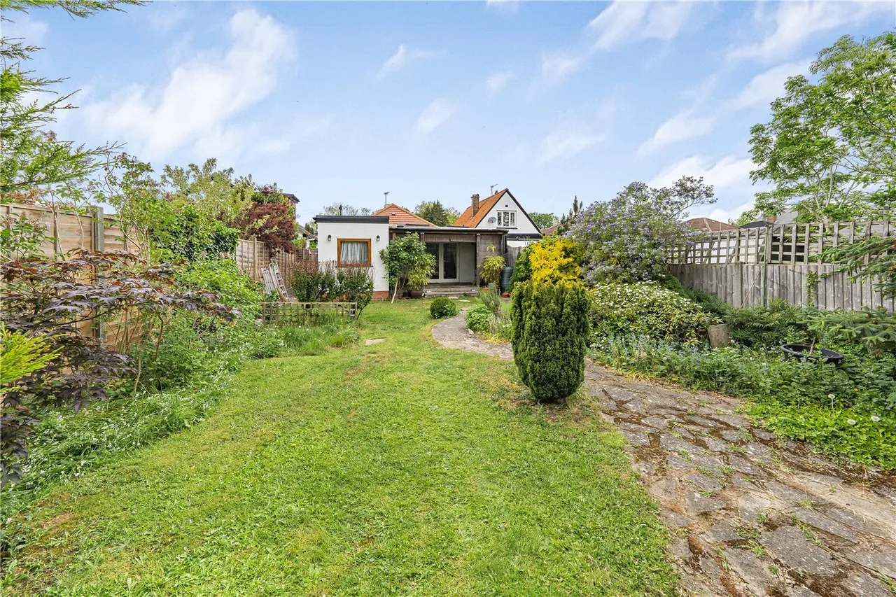 Ferrers Avenue, West Drayton, UB7, photo 8
