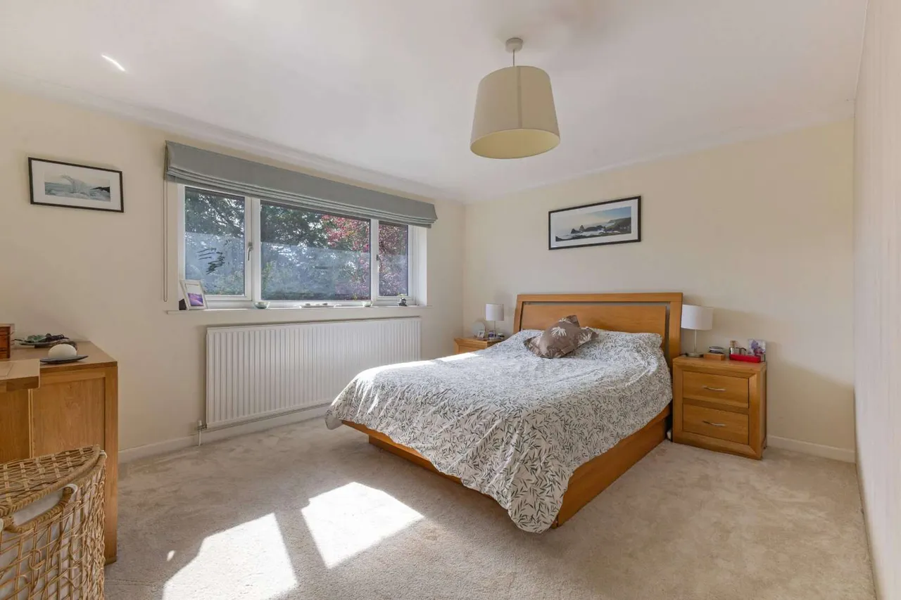 Harestock Road, Winchester, Hampshire, SO22 6NX, photo 11