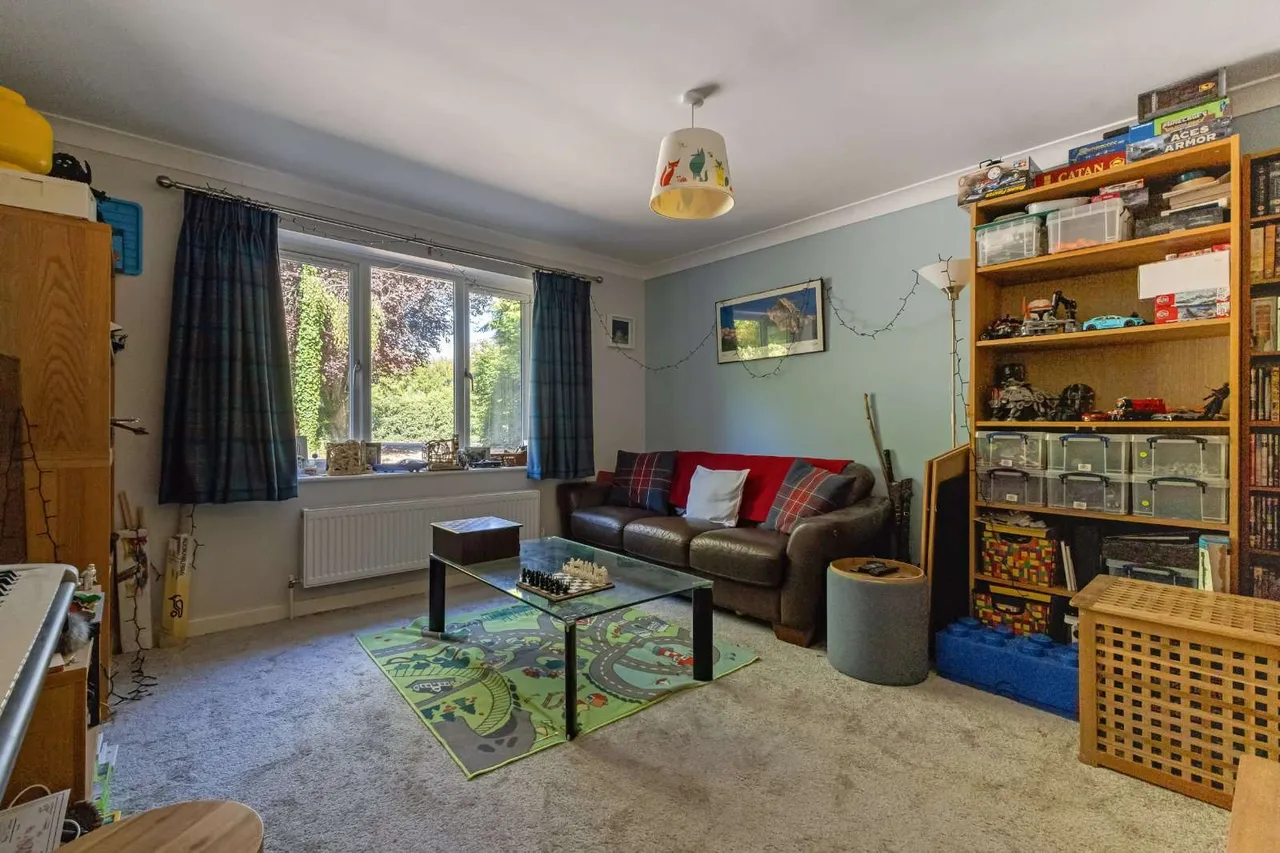 Harestock Road, Winchester, Hampshire, SO22 6NX, photo 7