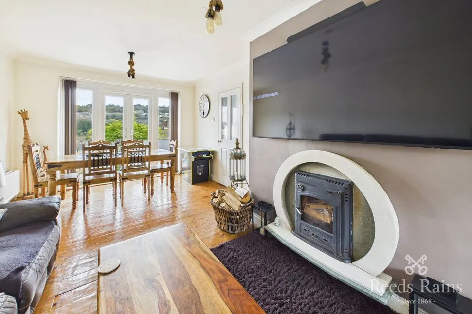 Hollins Close, Sheffield, S6, photo 2