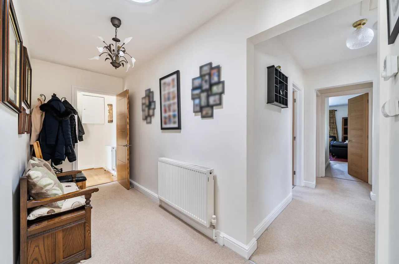 Lynch Close, Winchester, SO22, photo 12