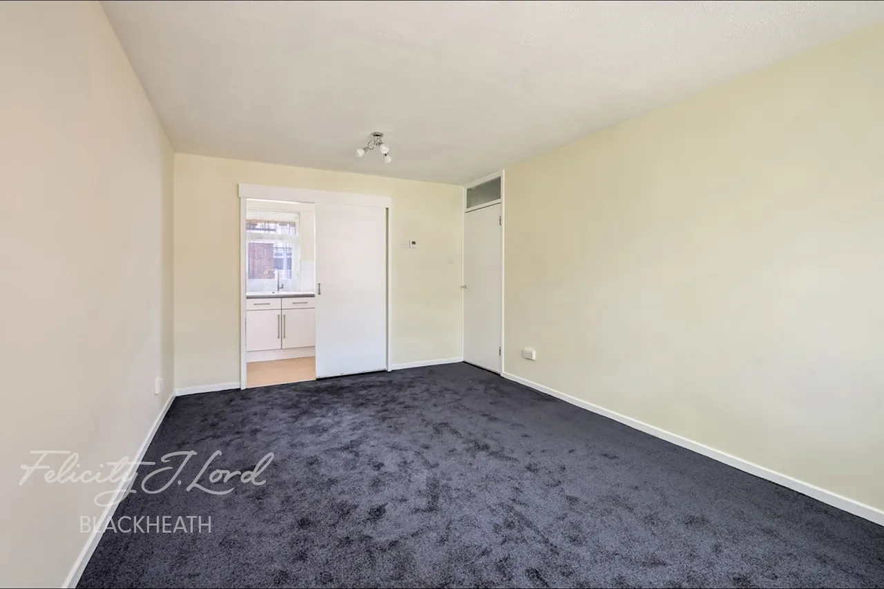 Dornberg Close, Blackheath, photo 12